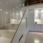 Crystal דירה *
