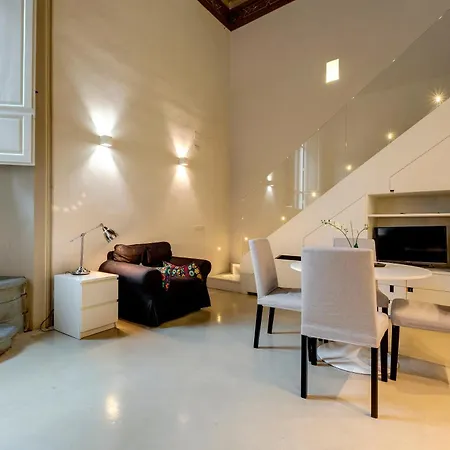 Crystal Apartment