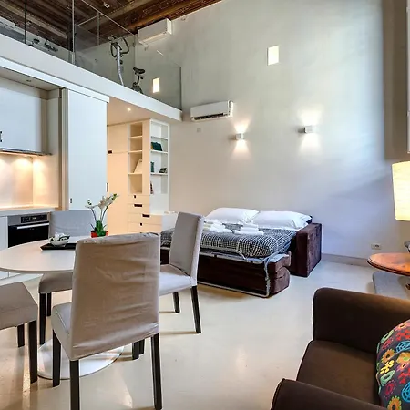 Crystal Apartment Florence
