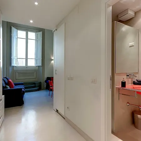 Crystal Apartment
